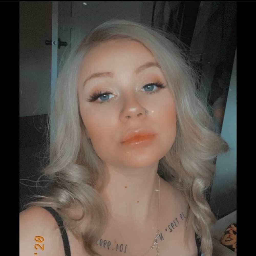 Meet your Posher, Vanessa